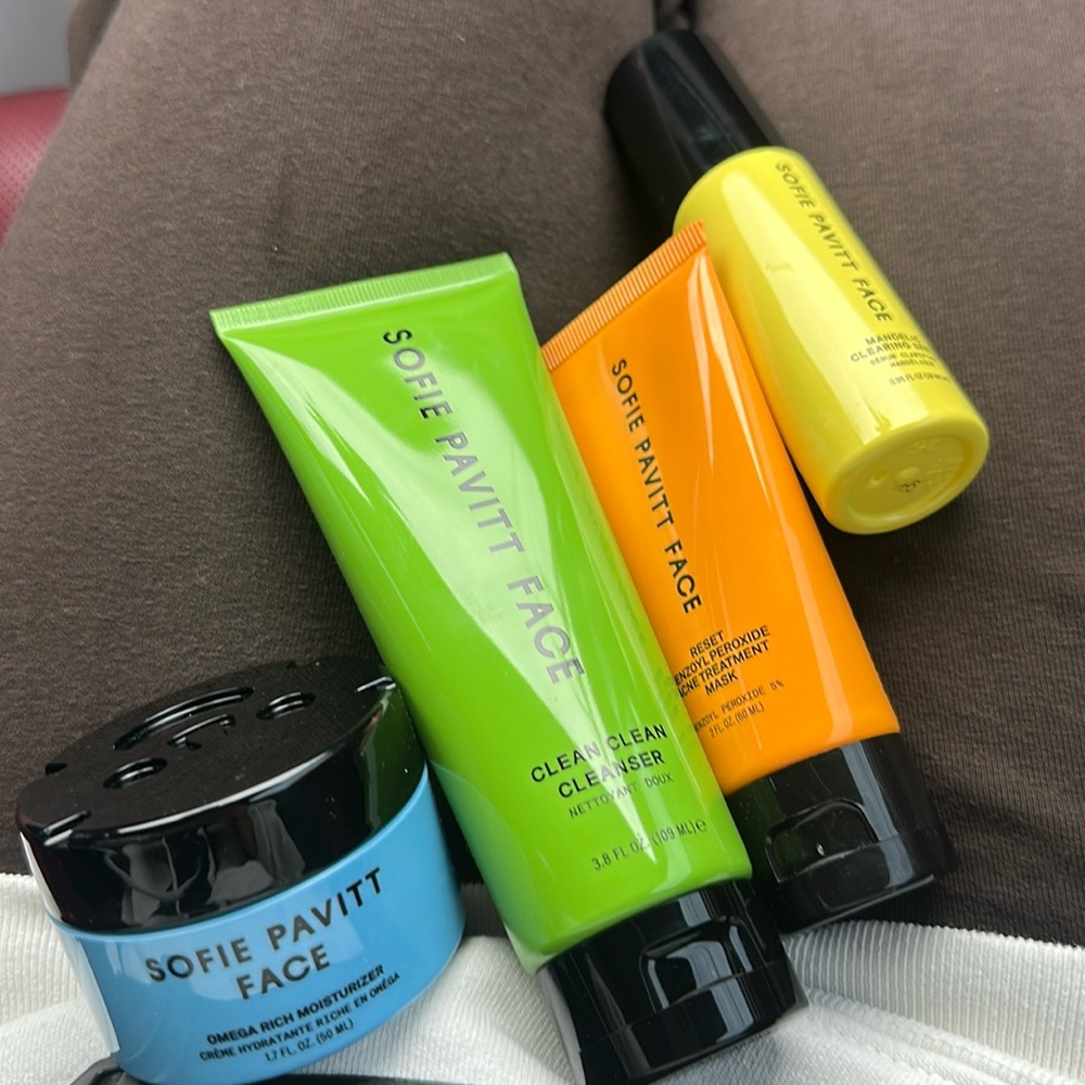 Brand new sealed sofie pavitt face